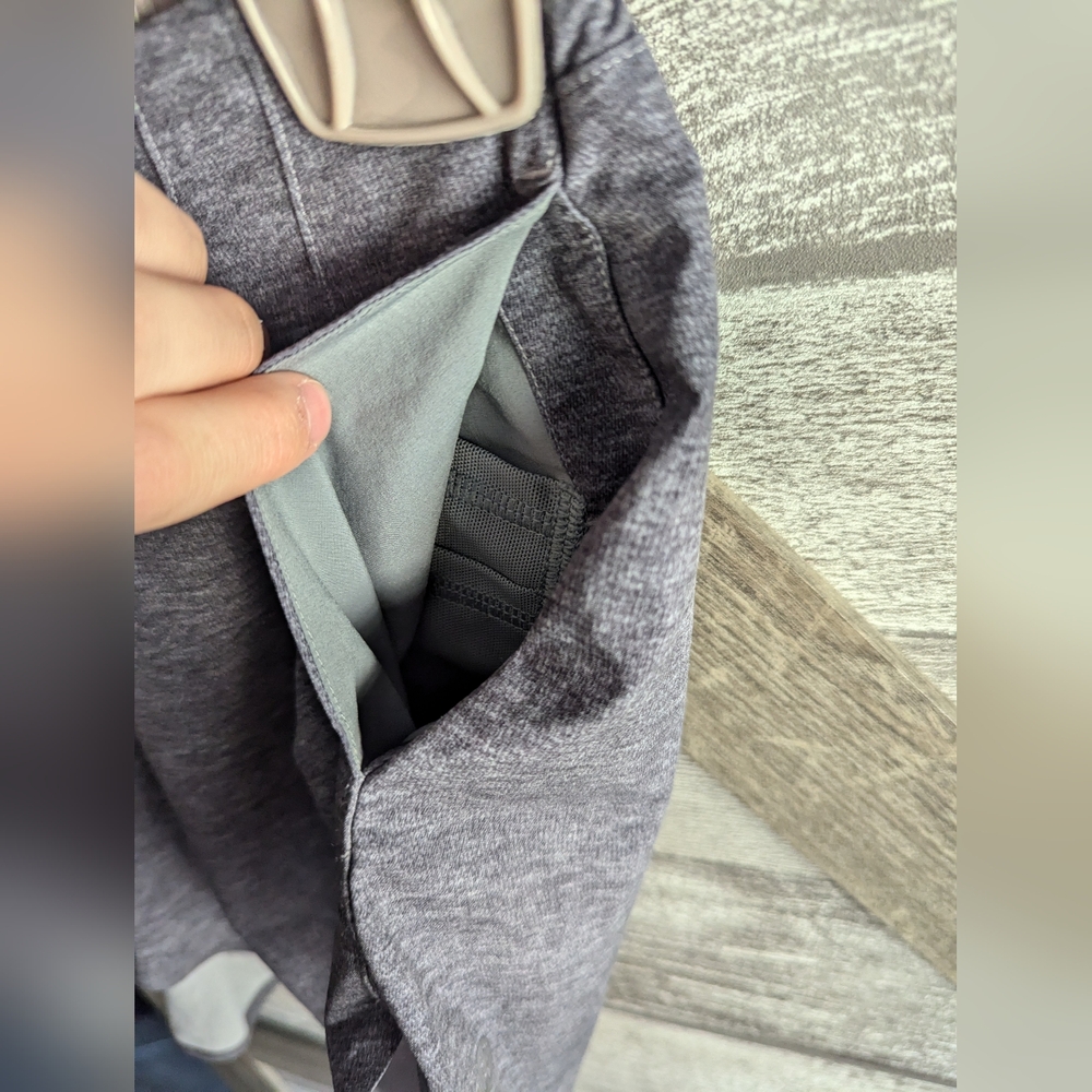Lululemon Grey Go Endeavor Pleated Short - Picture 4 of 5